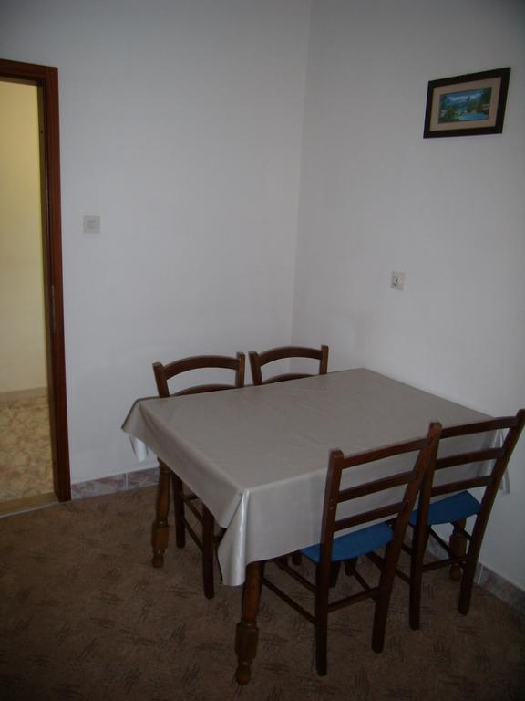 Marina Apartment Trogir Oda fotoğraf